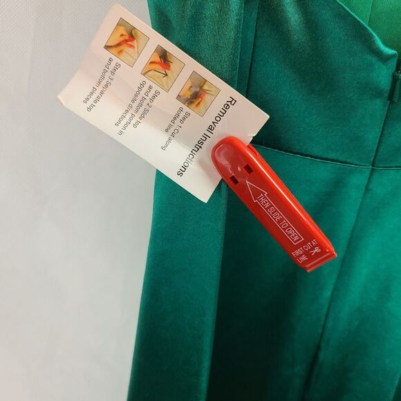 New MAC DUGGAL 12428 Emerald Charmeuse Rhinestone Strap Trumpet Gown Wm (4) $298 - Picture 13 of 13